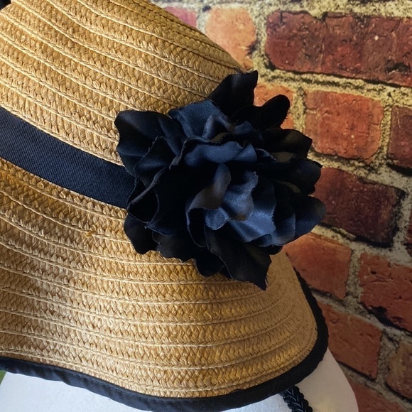 Wide Brim Natural Floppy Sun Hat with Black Ribbon & Flower Design One Size - Picture 3 of 8
